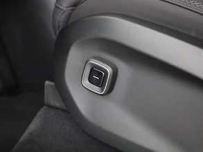 https://vehicle.imgix.net/4317551/1d0e0406-2c5d-4504-8f9c-96c4e9766a8a.jpg