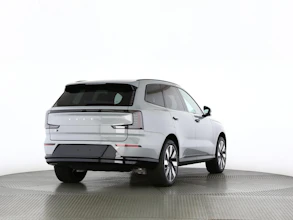 https://vehicle.imgix.net/4317551/4f6e9aac-39d1-4e4e-a20c-0258bfe32352.jpg