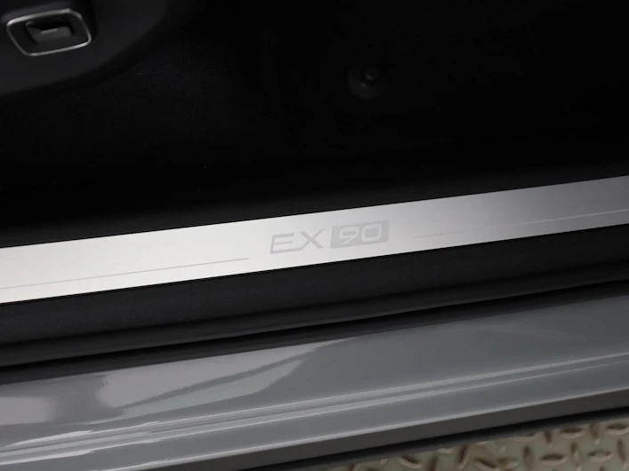image du véhicule VOLVO EX 90