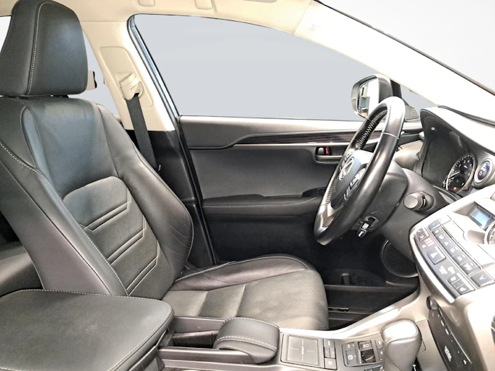 image du véhicule LEXUS NX