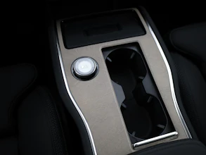 https://vehicle.imgix.net/4317566/9fd8e841-a65e-4bbb-b9a3-c3a5d44271e7.jpg