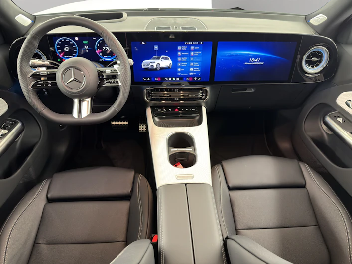 Fahrzeugbild MERCEDES-BENZ GLB 220