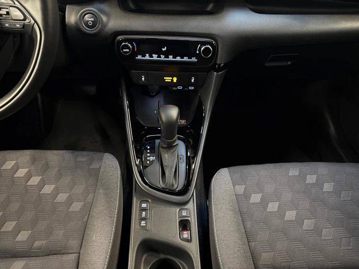 Fahrzeugbild TOYOTA YARIS