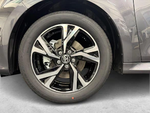https://vehicle.imgix.net/4317640/e6d2bf27-efde-409b-843d-2fdc0d6cba74.jpg