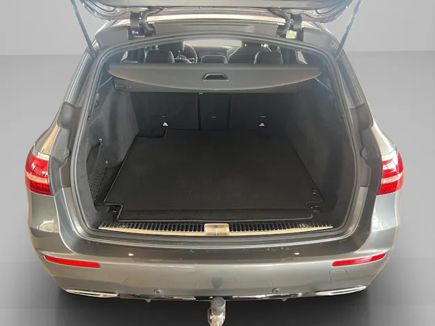Mercedes-Benz E 220 d AMG Line 4matic Kombi