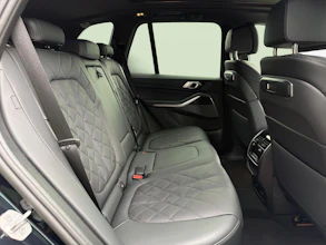 https://vehicle.imgix.net/4317675/03de2354-545c-4d3b-b785-d8ef7debf790.jpg