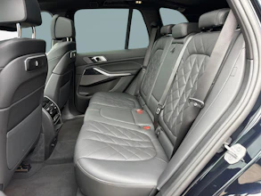 https://vehicle.imgix.net/4317675/514f7d1b-7607-4dfd-9dff-5ed46dcd4141.jpg