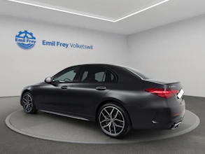 https://vehicle.imgix.net/4317680/7a8274ad-24ec-4768-a750-6fd4806187fd.jpg
