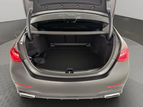 https://vehicle.imgix.net/4317680/f12e3a24-7a74-4d34-832f-2a61d172aace.jpg