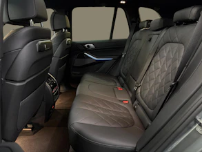 https://vehicle.imgix.net/4317722/cfacc686-e263-4b23-9066-77b4a59780aa.jpg