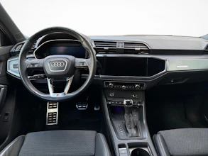 https://vehicle.imgix.net/4317789/2376fde1-0d38-4879-bcda-10ab48ae7cf7.jpg