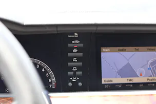 Mercedes-Benz S 500 V8