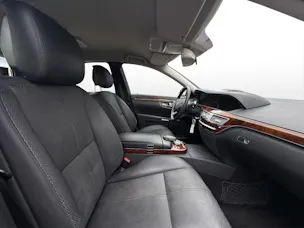 Mercedes-Benz S 500 V8