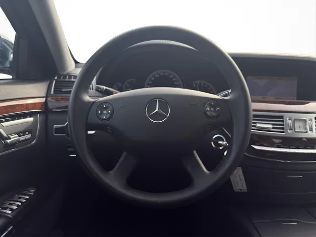 Mercedes-Benz S 500 V8