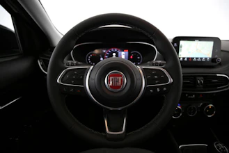 https://vehicle.imgix.net/4317813/9764303e-23db-47df-8c93-e3bd702d1a74.jpg