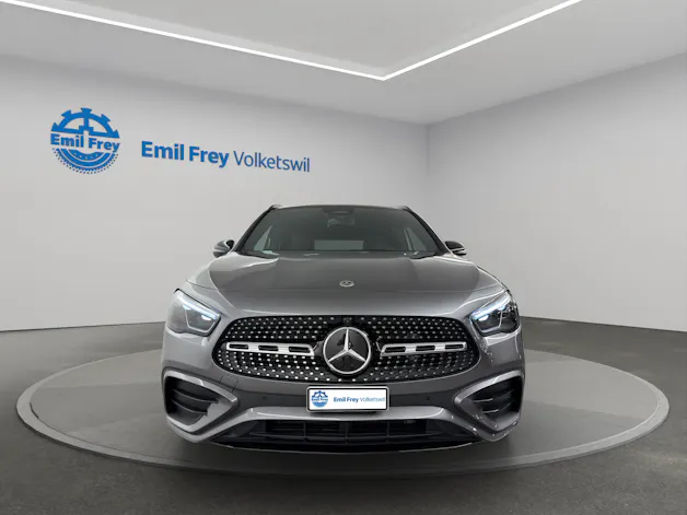 Mercedes-Benz GLA 250 Swiss Star AMG Line 4matic