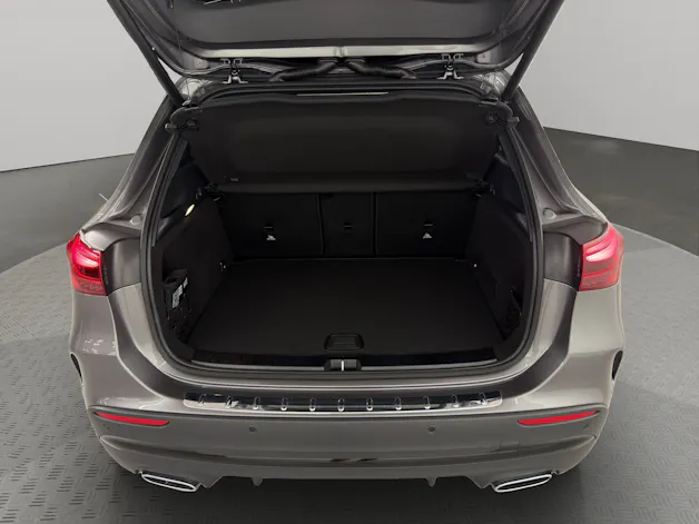 Mercedes-Benz GLA 250 Swiss Star AMG Line 4matic