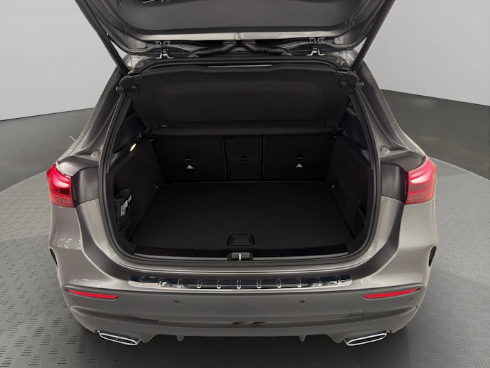 immagine del veicolo MERCEDES-BENZ GLA 250