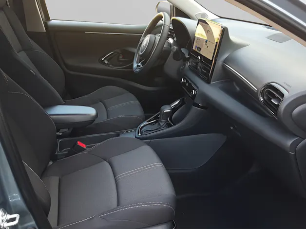 Toyota Yaris 1.5 VVT-i HSD Trend
