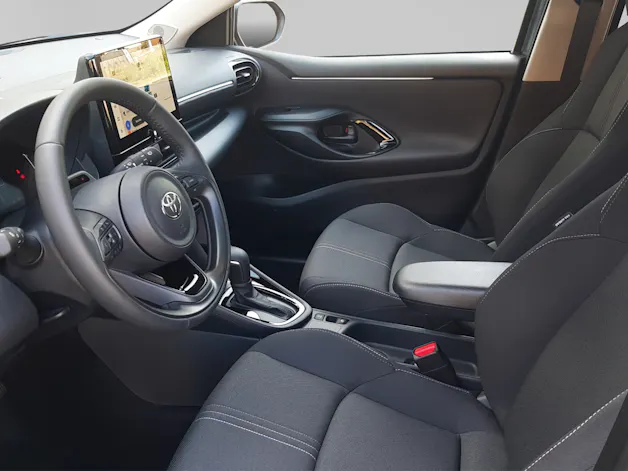 Toyota Yaris 1.5 VVT-i HSD Trend
