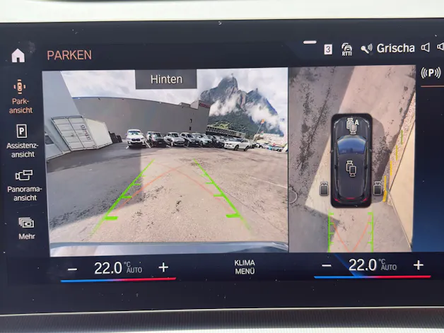 BMW 230e xDrive paddles Active Tourer