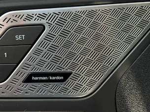 BMW 230e xDrive paddles Active Tourer