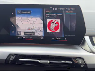 BMW 230e xDrive paddles Active Tourer