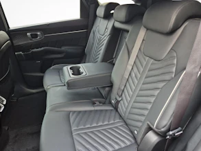 https://vehicle.imgix.net/4317878/bd015c7d-7762-48eb-9f92-892d91074fd5.jpg