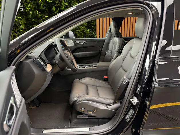 Volvo XC60 2.0 T8 TE Ultra Dark eAWD