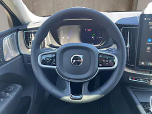VOLVO XC60 2.0 T8 TE Ultra Dark eAWD