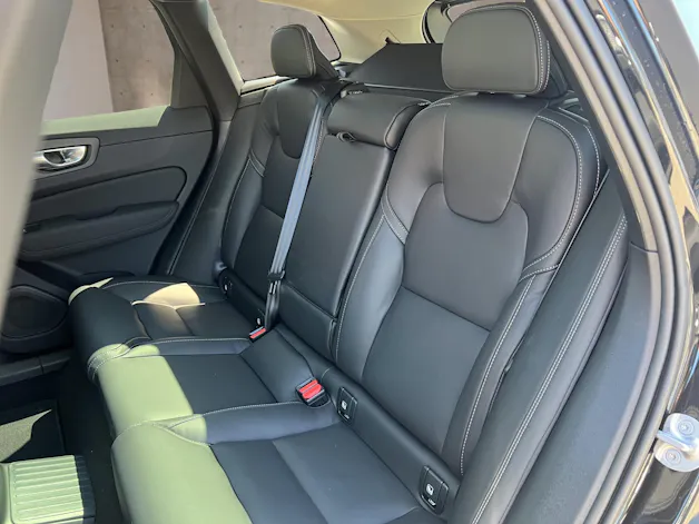 VOLVO XC60 2.0 T8 TE Ultra Dark eAWD