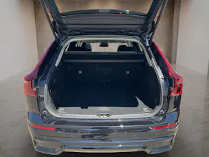 VOLVO XC60 2.0 T8 TE Ultra Dark eAWD
