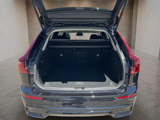 VOLVO XC60 2.0 T8 TE Ultra Dark eAWD