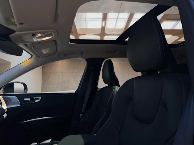 VOLVO XC60 2.0 T8 TE Ultra Dark eAWD