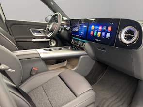 Fahrzeugbild MERCEDES-BENZ GLB 220 4matic