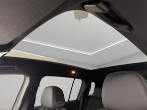 https://vehicle.imgix.net/4317898/4854bfe5-3166-4277-8860-d08cff64f399.jpg