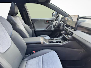 https://vehicle.imgix.net/4317904/c2f0ecca-4a2e-4bae-9b8f-7738e03b2f6d.jpg