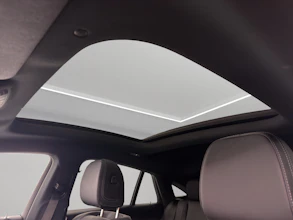 https://vehicle.imgix.net/4317924/c2ab1c4d-ac20-4a8d-8f81-79ce7677b880.jpg