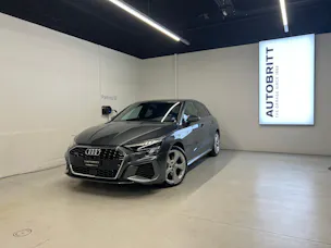 AUDI A3 Sportback 2.0 40 TFSI S Line quattro S-Tronic