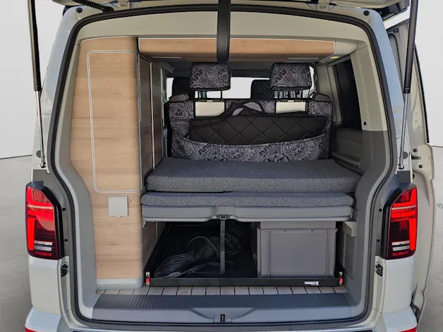 VW T6.1 California 3000 2.0 TDI 204 Ocean DSG 4m