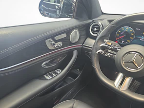Fahrzeugbild MERCEDES-BENZ E 450 4MATIC T-Modell AMG Line
