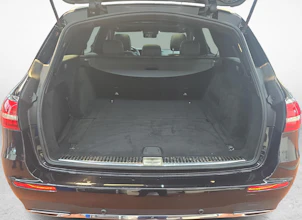 https://vehicle.imgix.net/4317974/a9723bf4-88bb-4c83-899e-0e019b519fec.jpg