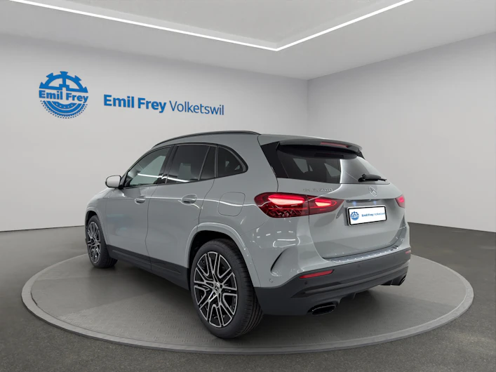 Fahrzeugbild MERCEDES-BENZ GLA 200