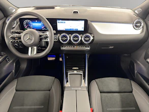 https://vehicle.imgix.net/4317978/9b56fa7b-ed2e-4109-832d-c58144c97e8e.jpg