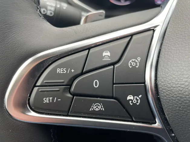 Renault Captur 1.3 TCe 140 Initiale EDC