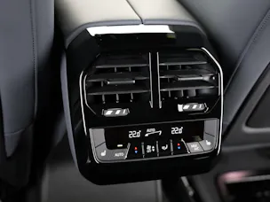 BMW iX xDrive60