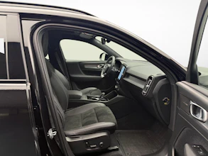 https://vehicle.imgix.net/4318105/dd1b8576-0138-4313-93ac-8f8481295eda.jpg