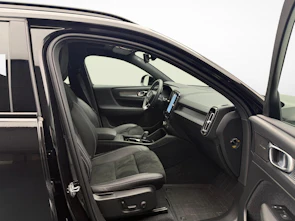 image du véhicule VOLVO XC40 P8 Twin R-Design AWD