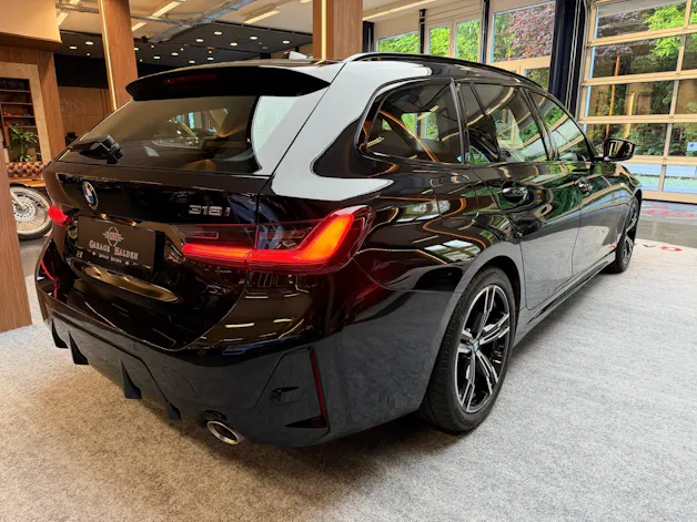 BMW 318i M-Sport Touring