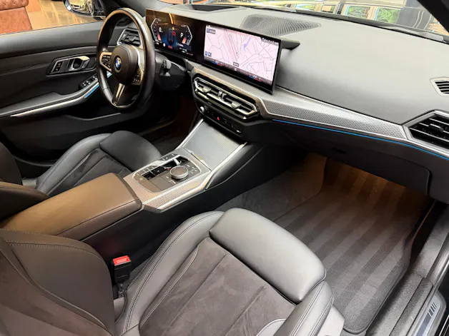 BMW 318i  M-Sport Touring